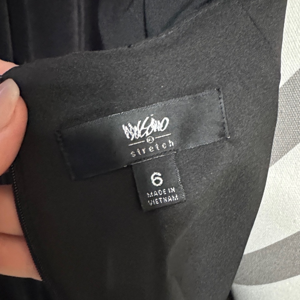 Mossimo Elegant Black Sleeveless Dress Size 6 - Picture 10 of 13